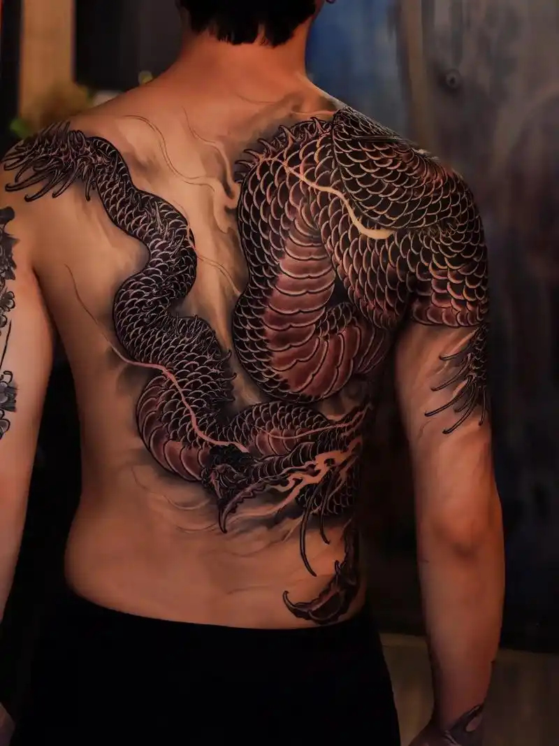 龙纹身 这是不是你小时候最渴望拥有的过肩龙 - 抖音