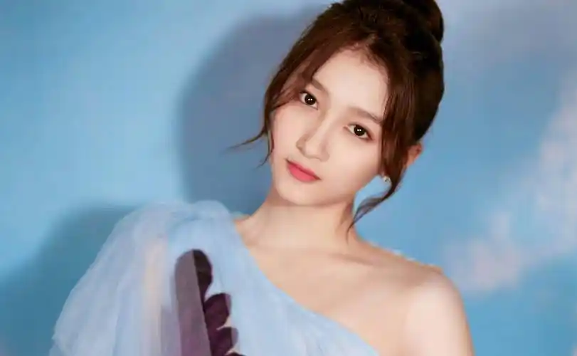 娱乐圈前几名排名女明星,榜首人气王你居然想不到_关晓彤_江疏影_高冷