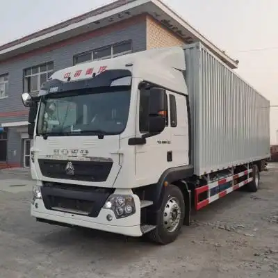 北京中国重汽豪沃tx9.6米单桥箱车德国曼发动机