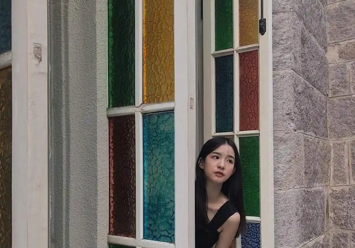 清纯虎牙妹妹——卢婧媛