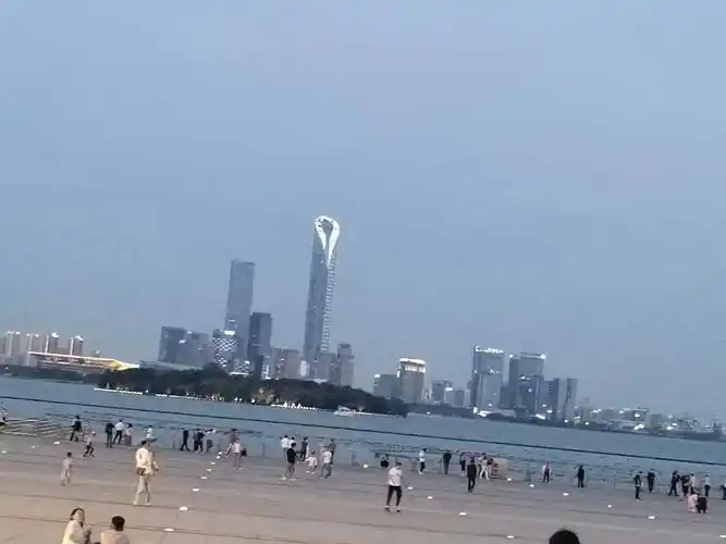 苏州网红打卡地,地标建筑,东方之门,大裤衩子#地标建筑 #金 - 抖音