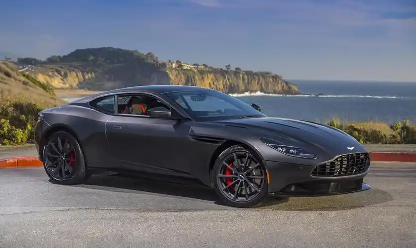 阿斯顿马丁db11动感十足颜值爆表我的最爱