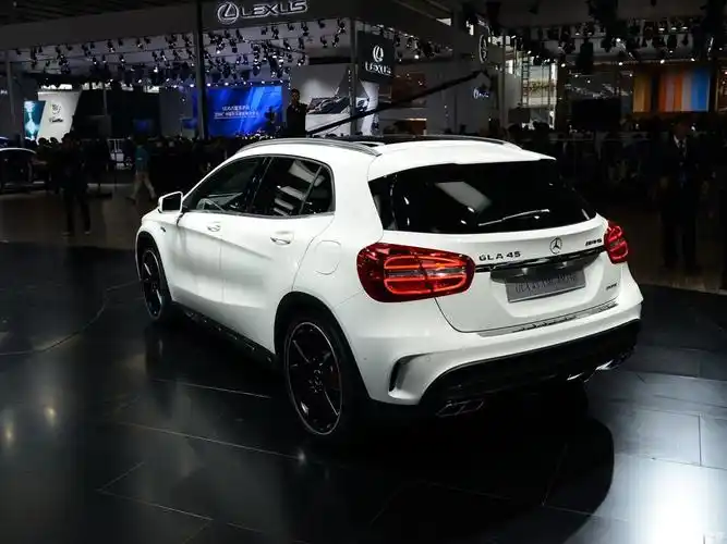 梅赛德斯-amg 奔驰gla级amg 2015款 gla 45 amg 4matic
