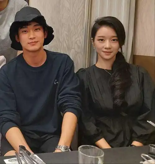 韩国演员8月排名李准基文彩元进前五李敏镐榜上无名第一名毫无悬念