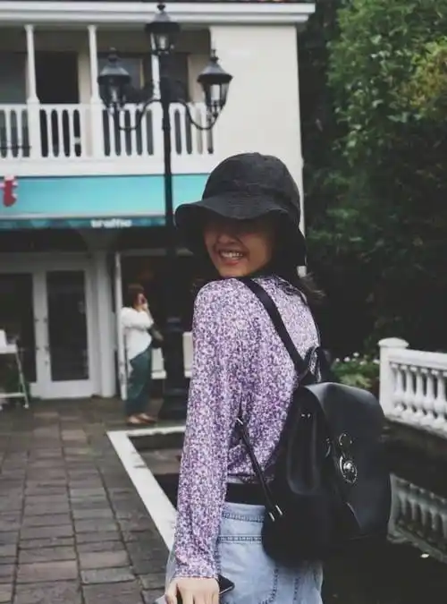 原创向往的生活好评不断小年纪老戏骨张子枫教你日系穿搭