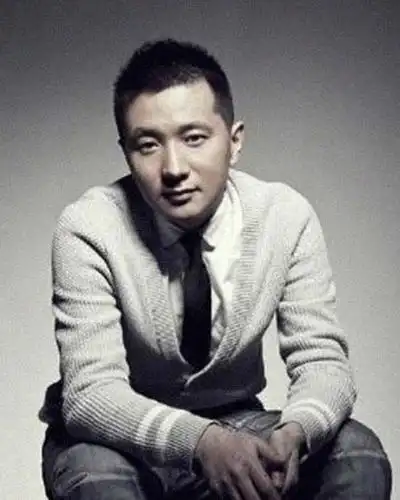 小春(音乐制作人) 简历 - 名人简历