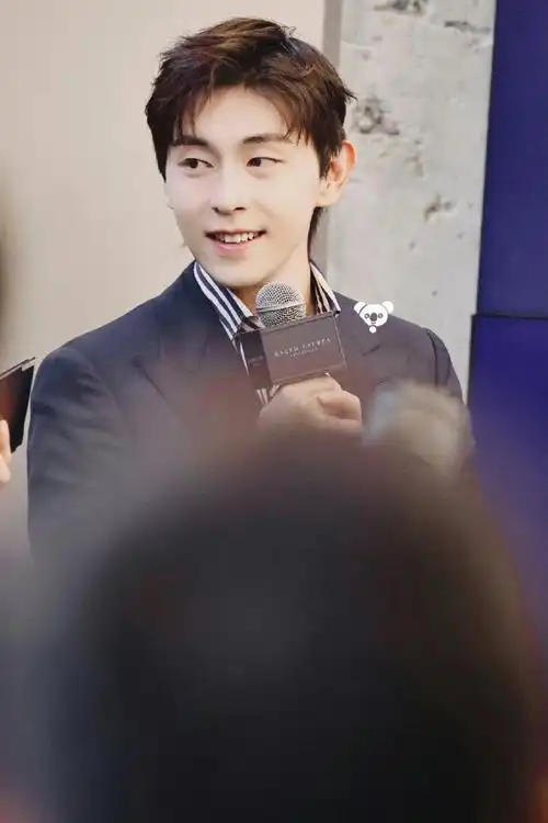 邓伦##邓伦回归