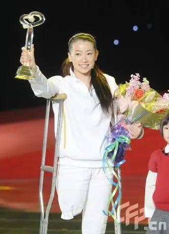 捍卫奥运火炬尊严 金晶获2008感动中国人物