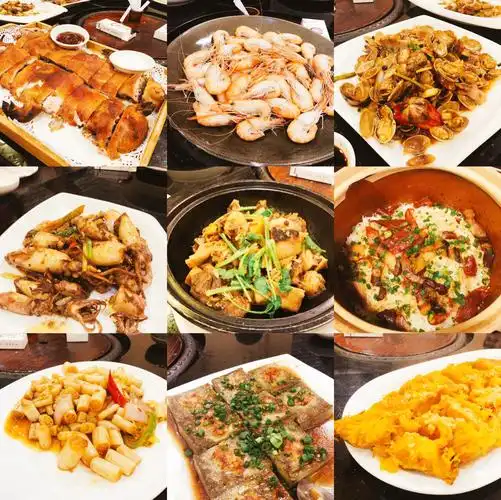 小吃街上的各种诱人美食