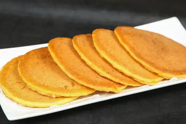 【玉米面饼子】