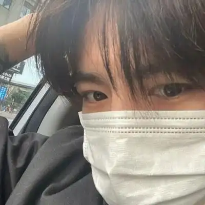 戴口罩的靓仔疫情期间保护好自己吖