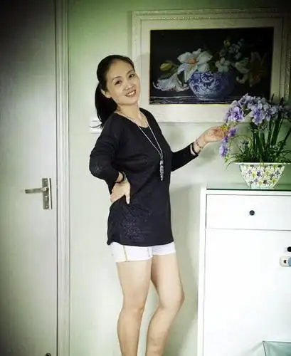 40岁离异女征婚照片(id:65828262)_广东深圳征婚交友_珍爱网