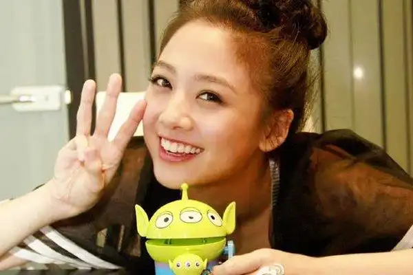 鬼鬼吴映洁个人资料她的男朋友是谁