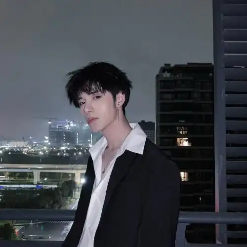 想想自己也是70后了80后帅哥头像真人头像