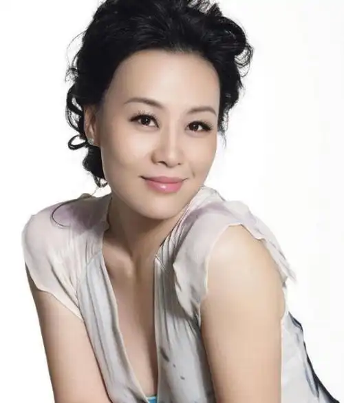 他们明明是中国人却加入其他国籍的6大明星