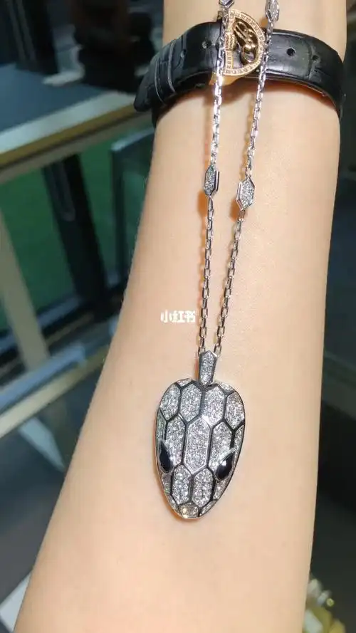bvlgari宝格丽满钻蓝宝石眼睛蛇项链