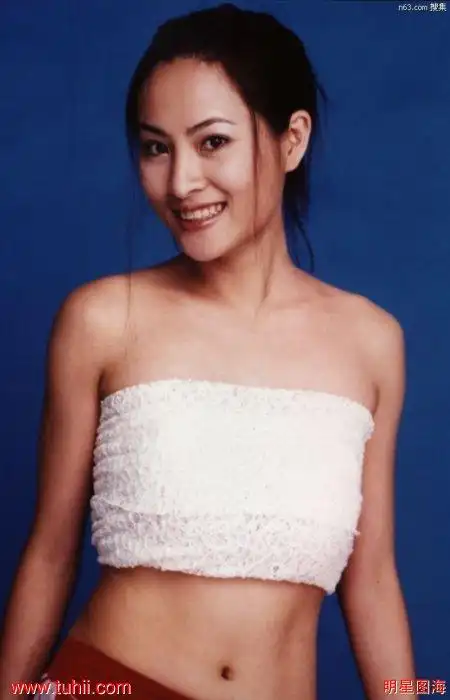 郑佳欣的艺术照