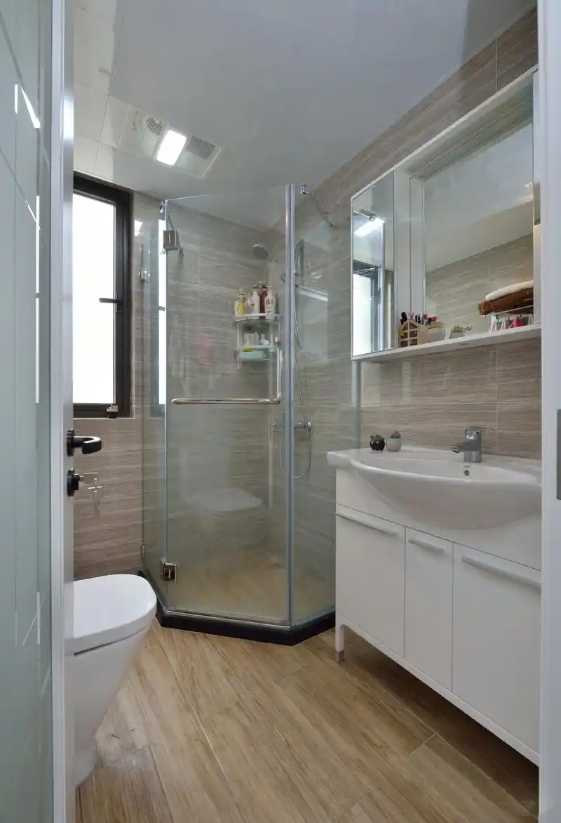 88平现代简约二居装修卫生间设计图