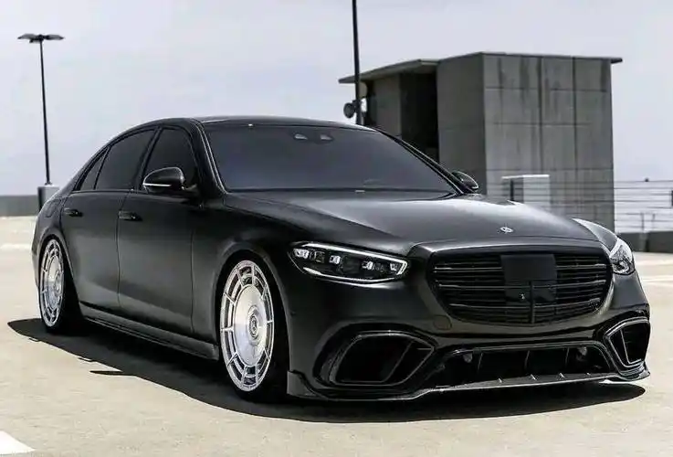 新款"黑武士"迈巴赫s900亮相,质感一流,8缸双涡轮 四排气 四驱_搜狐