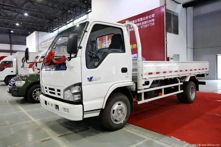 庆铃五十铃100p栏板轻卡