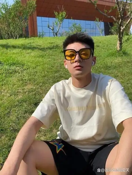 你对身边的帅哥来电吗