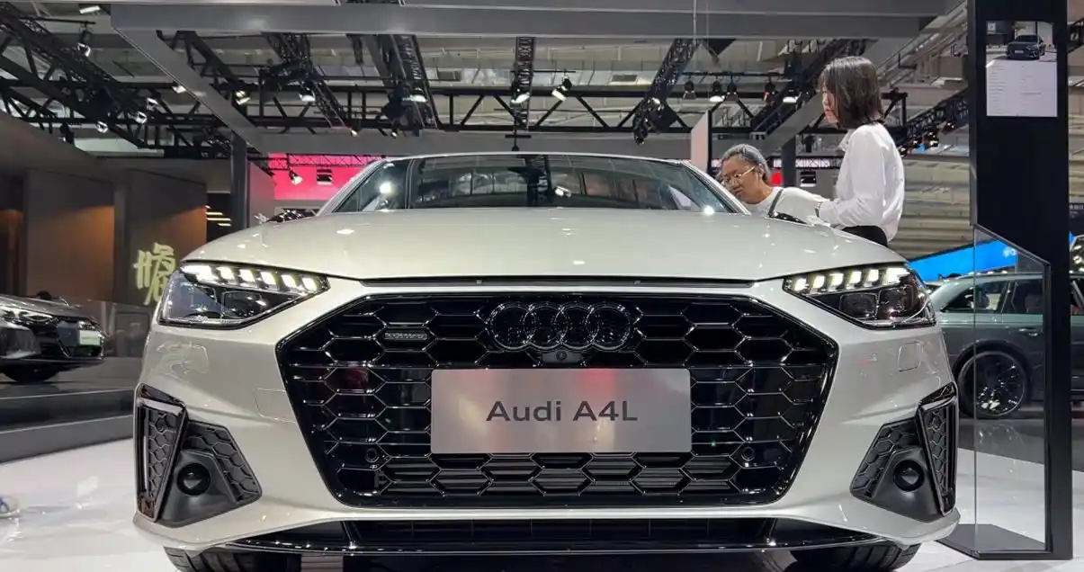 新车|2024款奥迪a4l改款上市,新车增并优惠7万
