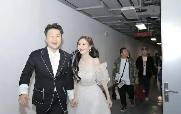 杜海涛沈梦辰官宣领证,长跑九年甜如热恋,羡煞旁人_爱情_一定的_正果