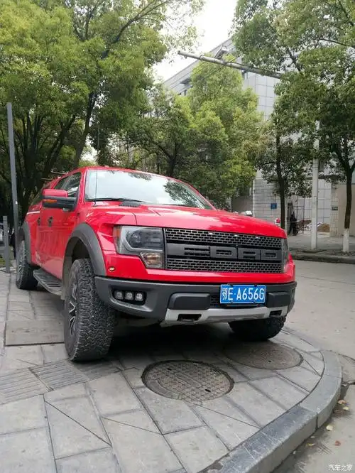 【图】偶遇一个巨无霸,有了解这个车的吗_福特皮卡论坛_汽车之家论坛