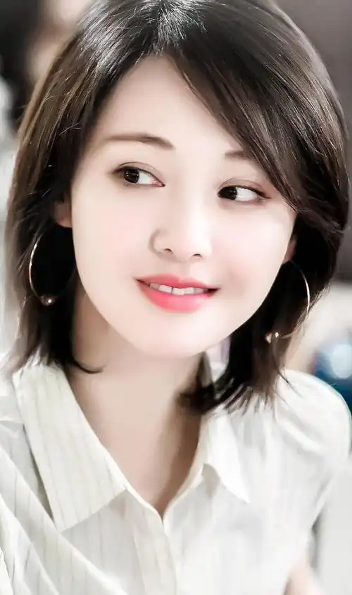 娱乐圈女明星们最近好像都流行短发, 这些短发女星你最喜欢谁?