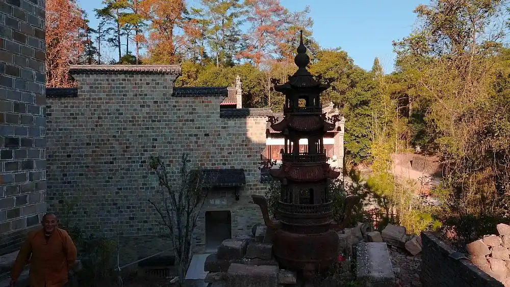 夕阳下的武夷山天心永乐禅寺