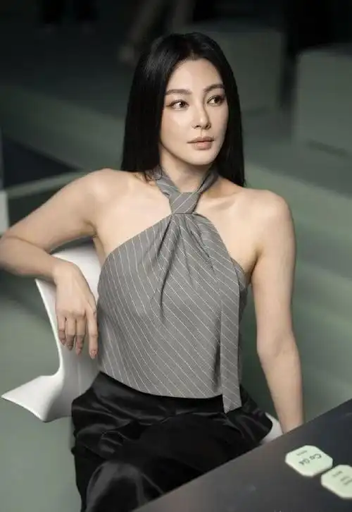 37岁"小狐狸"张雨绮,5段感情6个男人2次背叛,如今成人生赢家|大s