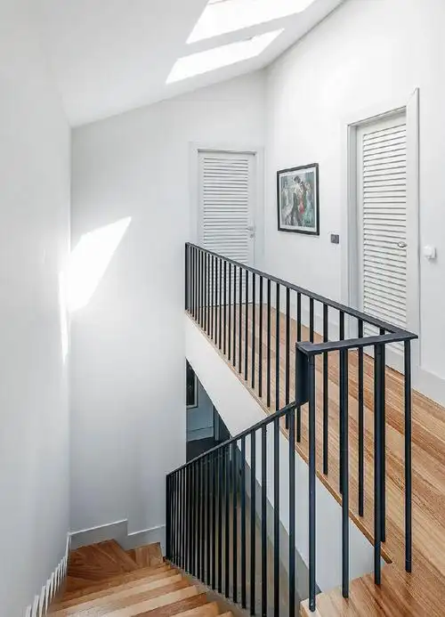 80平复式小别墅,现代简约新风尚