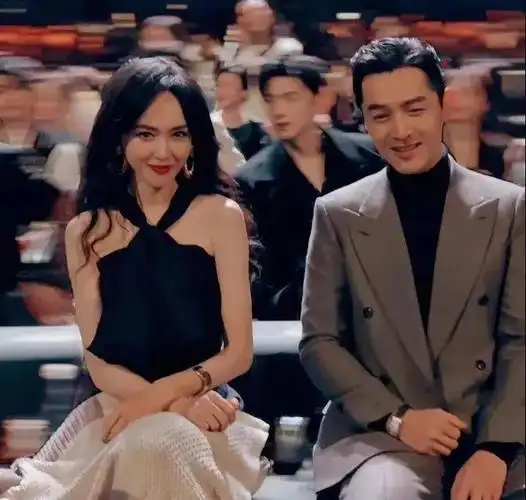 起,我才彻底明白,什么叫顾盼生辉|杨蓉|杨幂|刘亦菲|女明星_网易订阅