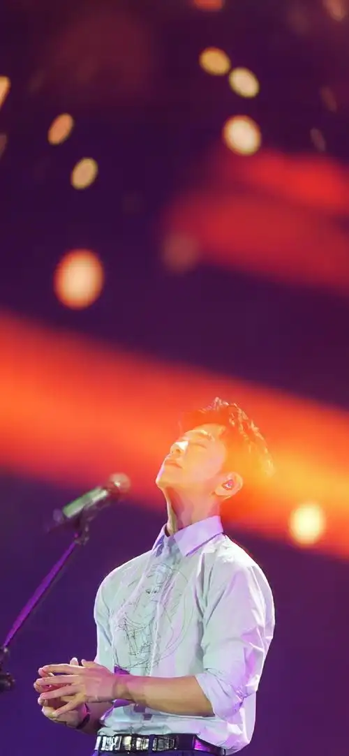 李健斑马音乐节#期待#李健红原大草原雅克音乐节#一组星空壁纸图8 是