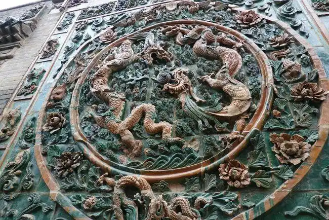 洛阳山陕会馆二龙戏珠的琉璃浮雕照壁,国内罕见.