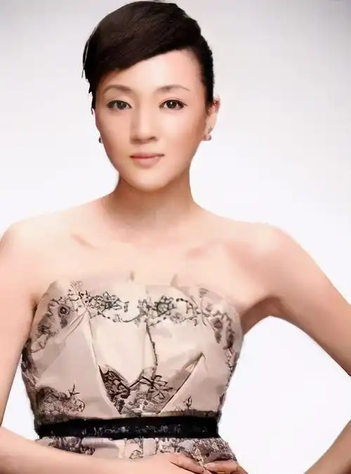 小品演员金玉婷被传绯闻后销声匿迹如今很难再看到她的作品了