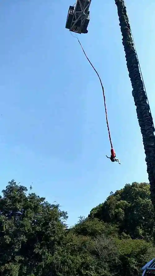 郑州人民公园蹦极