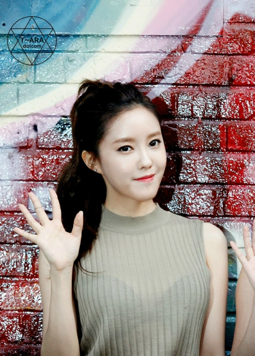 tara皇冠,婀娜妩媚