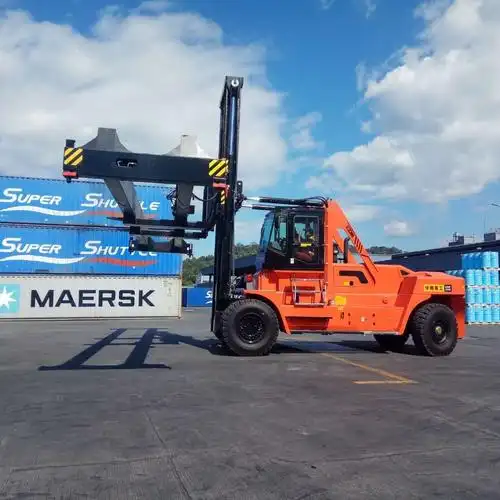 【35吨叉车 40吨叉车 集装箱叉车 钢卷 大件装卸 港口叉车品牌 cpcd