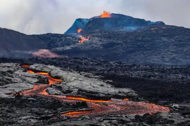 冰岛火山fagradalsfjall爆发的风景