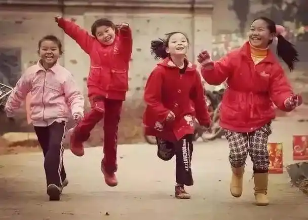 原创老照片100张80年代过年照看完都是满满的回忆