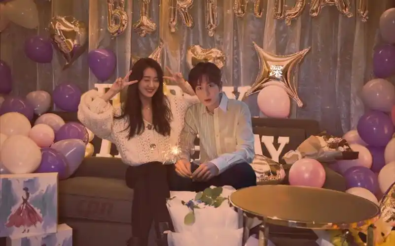 成毅袁冰妍原来生日熊的身份早就告诉我们了