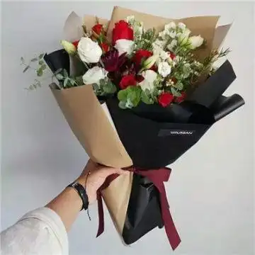 拿花头像捧花的女生意境遮脸图片