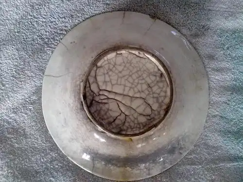 裂纹瓷碗求鉴定,懂行得进!