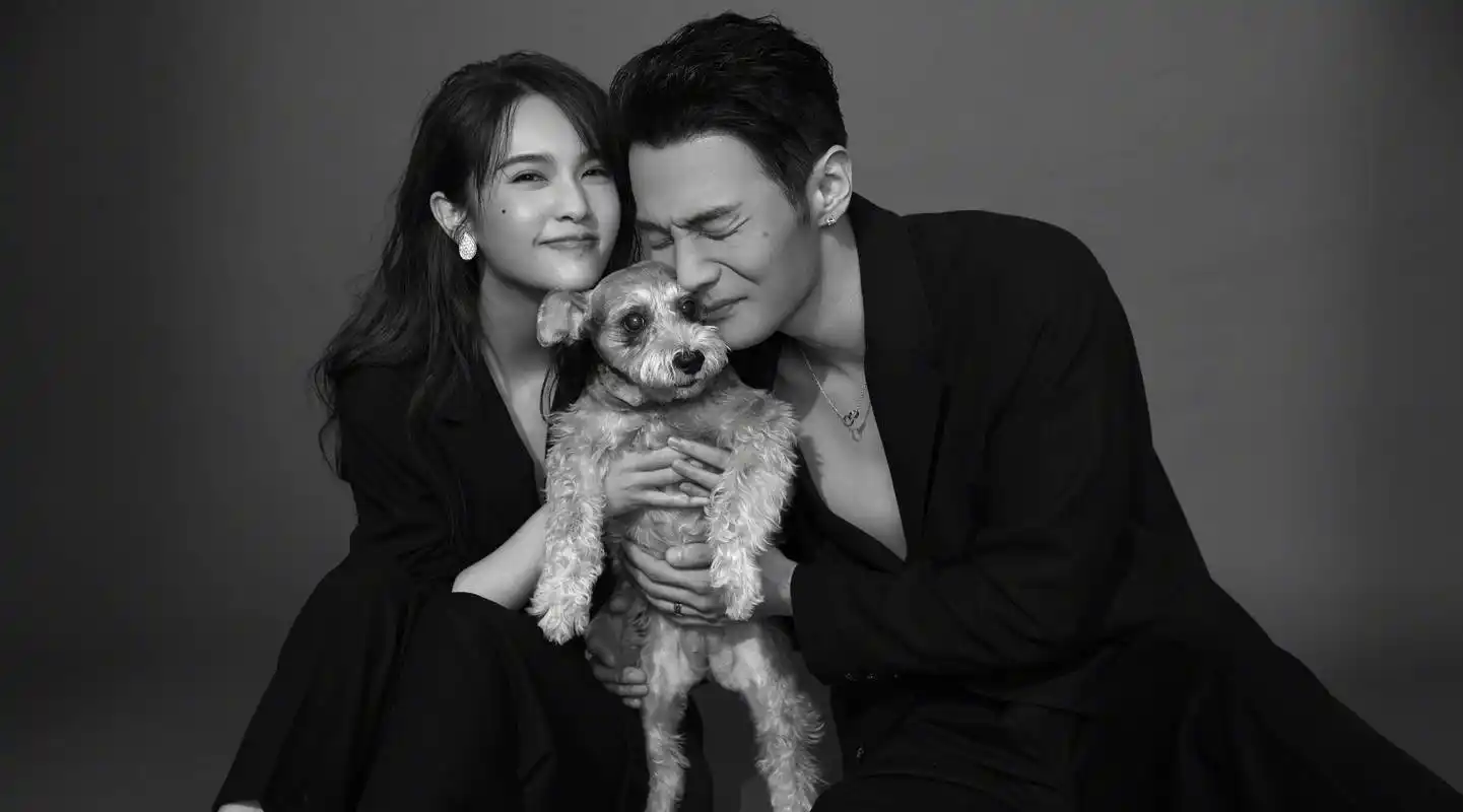 因此在今年春节的时候,杨丞琳就回到了婆家和李荣浩一起度过,独留母亲