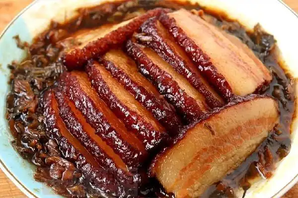 梅菜扣肉是甜的还是咸的梅菜扣肉用什么肉最好