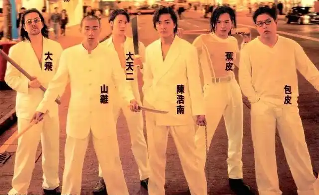 关于黑社会,大多数人是从港片的《古惑仔》系列中了解的.