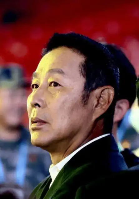 66岁陈道明彩排照曝光,皮肤成了全场最黑,透镜面无细纹|老戏骨|张国立