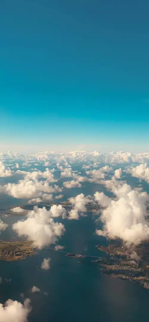 可以通过iphone手机设置中的墙纸设置,来更改iphone的背景图片已