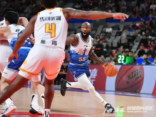 cba常规赛新疆队主场9991胜深圳队回顾赛场精彩时刻